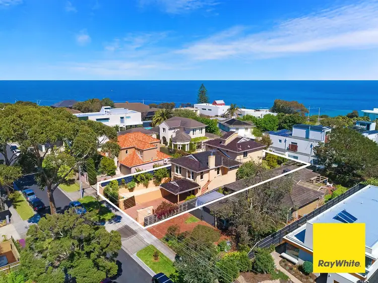 13 Surf Avenue, Beaumaris VIC 3193