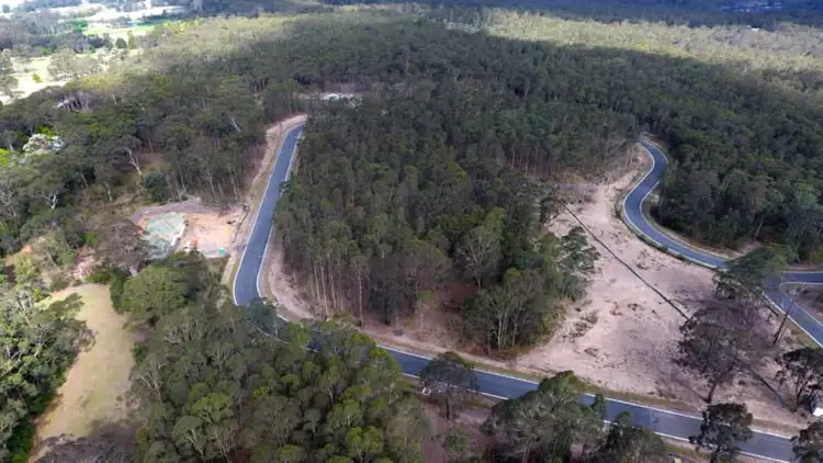 4 Hickory Crescent, Bangalee NSW 2541