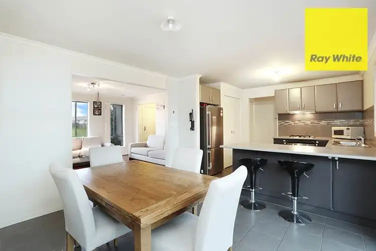 Fifth view of Homely house listing, 2/14 Horseshoe Circuit, Truganina VIC 3029