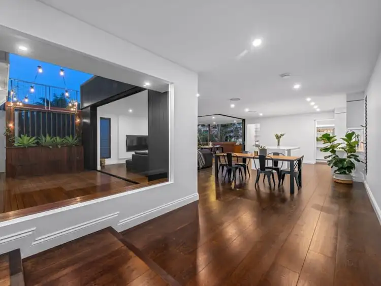 49 Wentworth Parade, Balmoral QLD 4171
