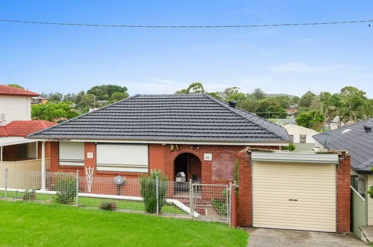 63 Kapooka Avenue, Dapto NSW 2530