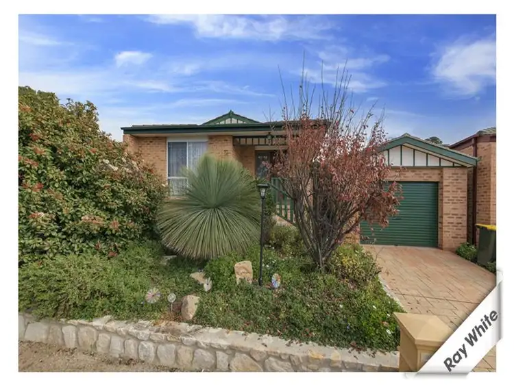 6 Thurgood Court, Gordon ACT 2906