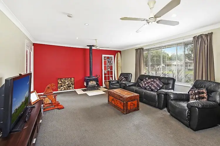 Second view of Homely house listing, 7 Althea Place, Point Clare NSW 2250