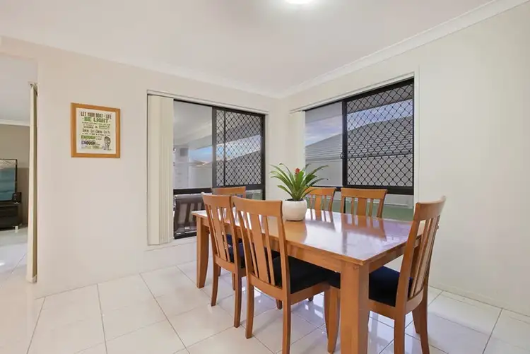 Seventh view of Homely house listing, 4 Camille Crescent, Wynnum West QLD 4178