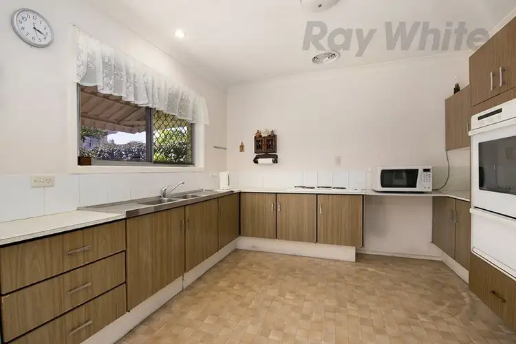 Second view of Homely house listing, 4 Skipton Street, Macgregor QLD 4109