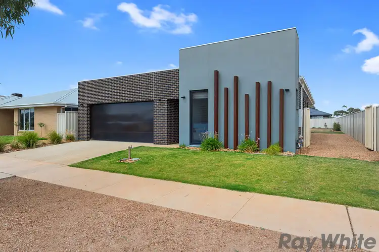 33 Vanguard Street, Yarrawonga VIC 3730