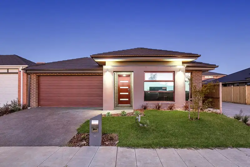 Main view of Homely house listing, 8 Mottled Avenue, Epping VIC 3076