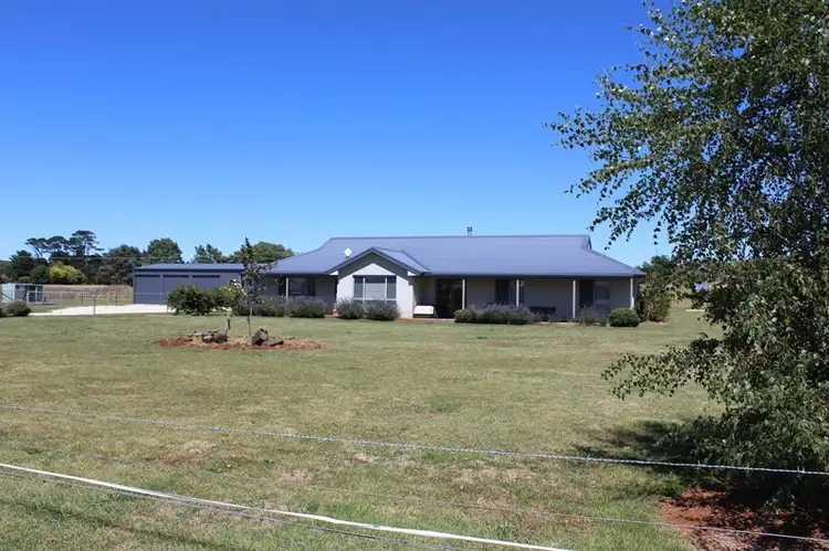 56 Lakeview Road, Guyra NSW 2365