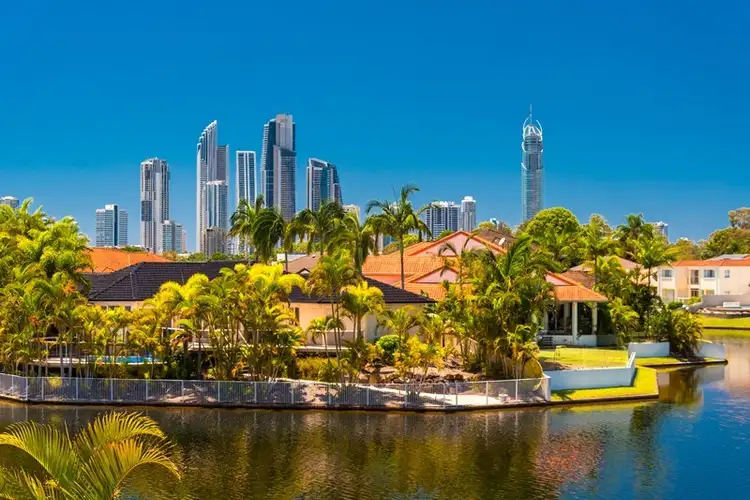 20/40 Cotlew Street East, Southport QLD 4215