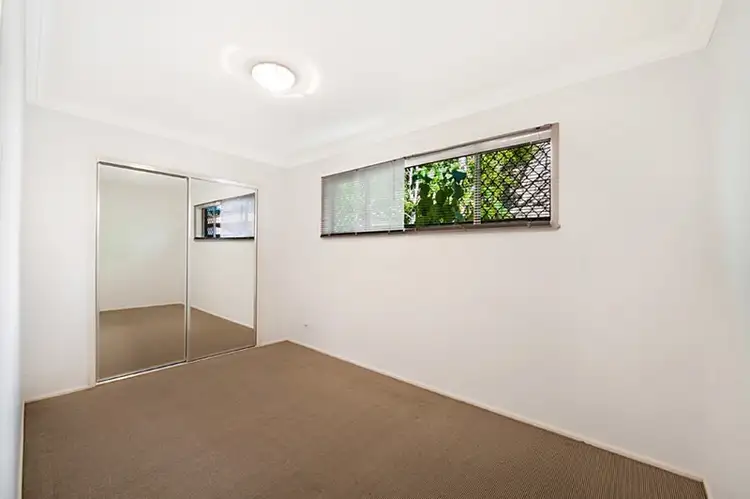 Sixth view of Homely other listing, 2/11 Darrambal Street, Chevron Island QLD 4217