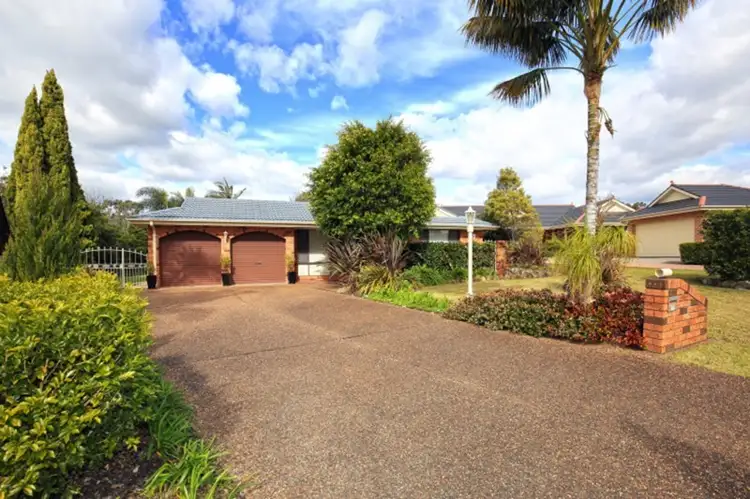11 Regal Place, Bomaderry NSW 2541