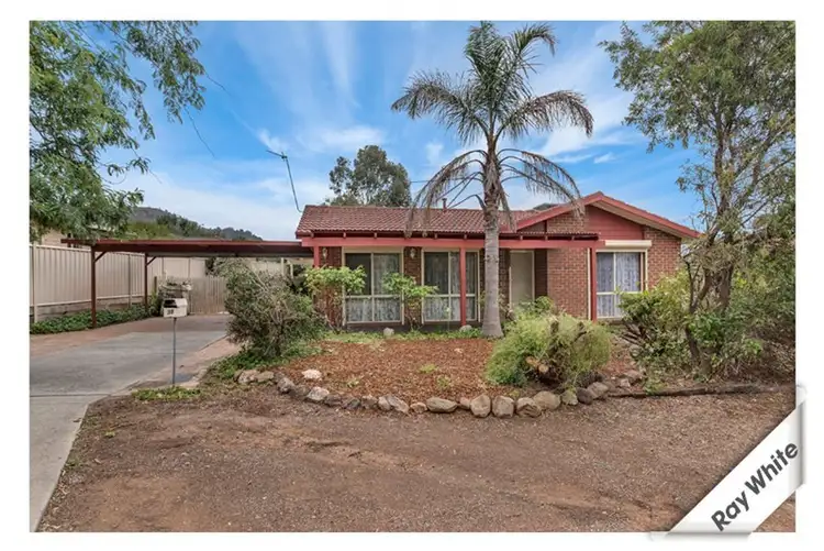 38 McLuckie Crescent, Banks ACT 2906