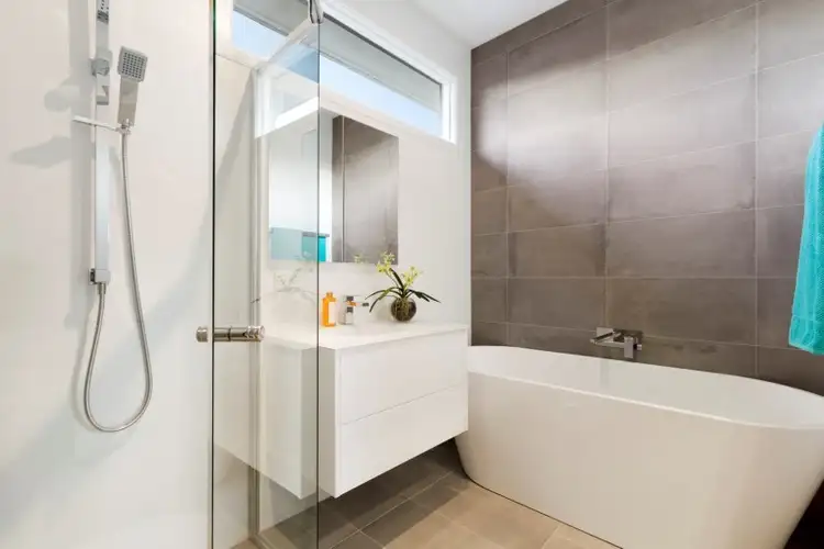 Seventh view of Homely unit listing, 1/5 Luntar Road, Oakleigh South VIC 3167