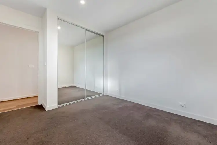 Seventh view of Homely unit listing, 301/7 Warrs Avenue, Preston VIC 3072