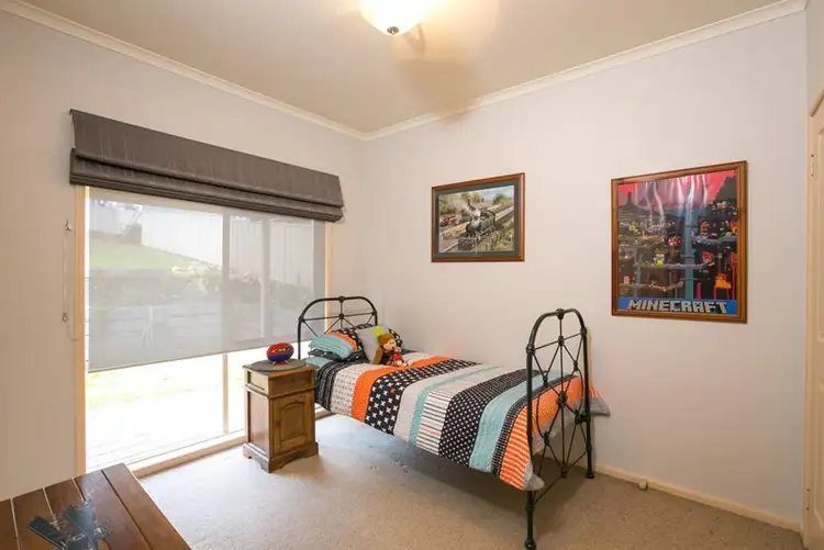 Seventh view of Homely house listing, 11 Pauline Court, Kangaroo Flat VIC 3555