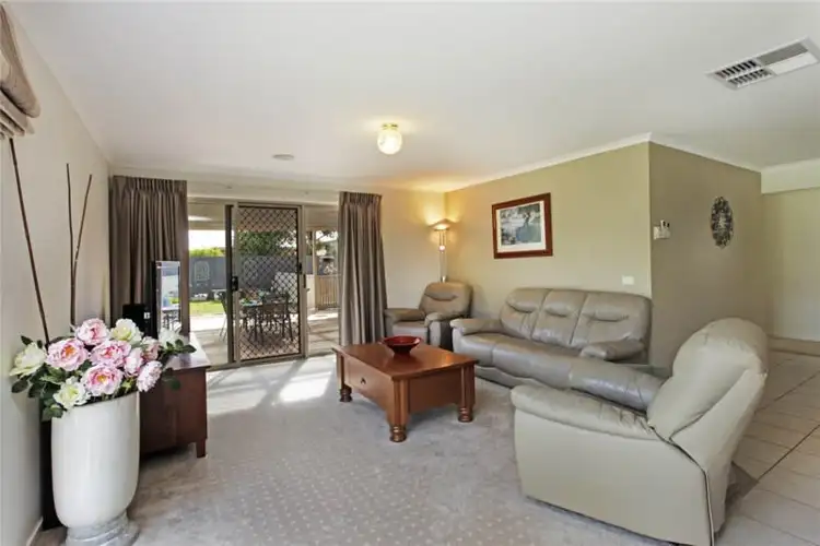 Second view of Homely house listing, 7 Cypress Court, Lara VIC 3212