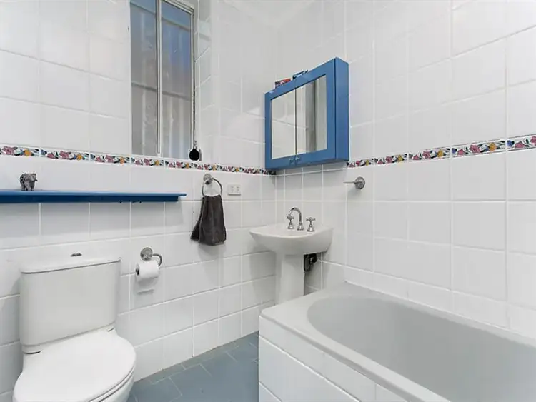 Fifth view of Homely apartment listing, 15/11 Gilbert Street, Dover Heights NSW 2030