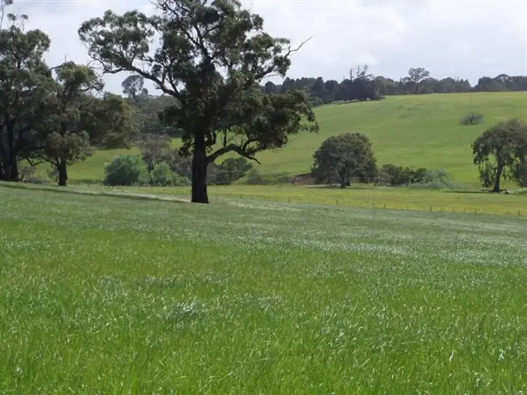 140 Shaws SS Road TAHARA via., Hamilton VIC 3300