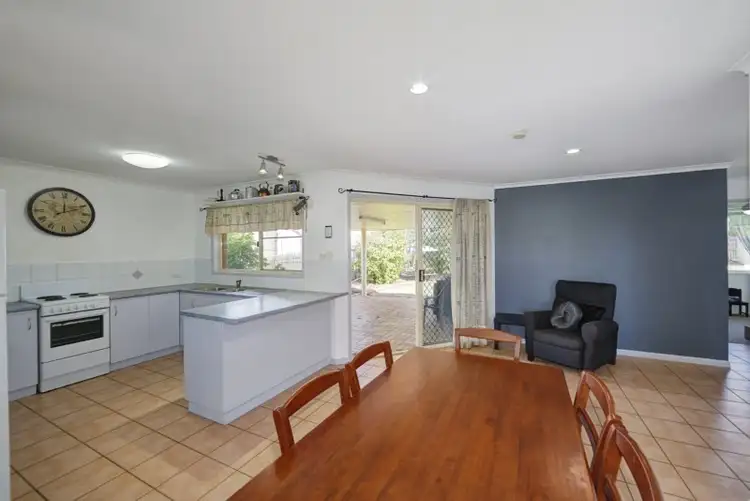 Third view of Homely house listing, 2 Majestic Place, Coral Cove QLD 4670