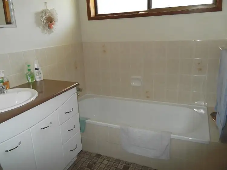 Sixth view of Homely house listing, 6 Narang Place, Cowra NSW 2794