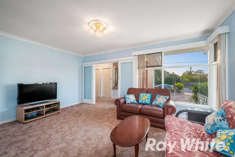 Fifth view of Homely house listing, 1 Woodcrest Road, Vermont VIC 3133