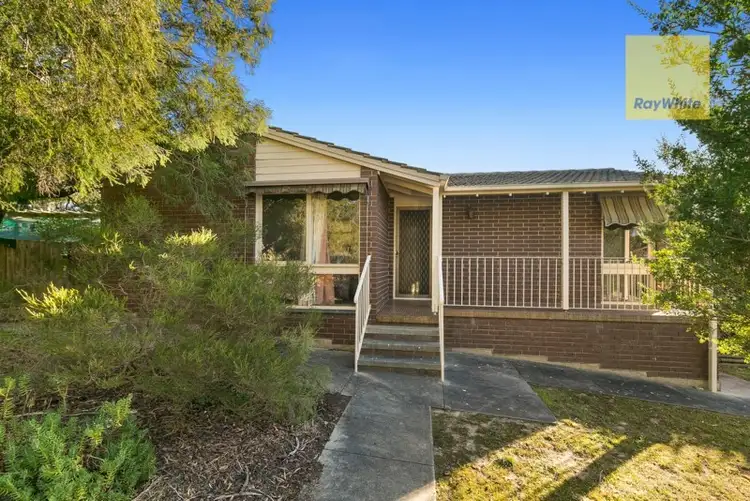 1 Redcraze Street, Aberfoyle Park SA 5159