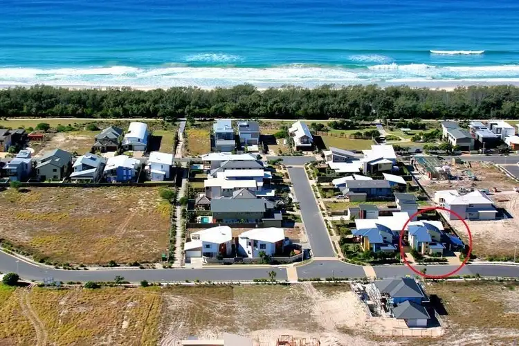 2/2 Pheeny Lane, Casuarina NSW 2487