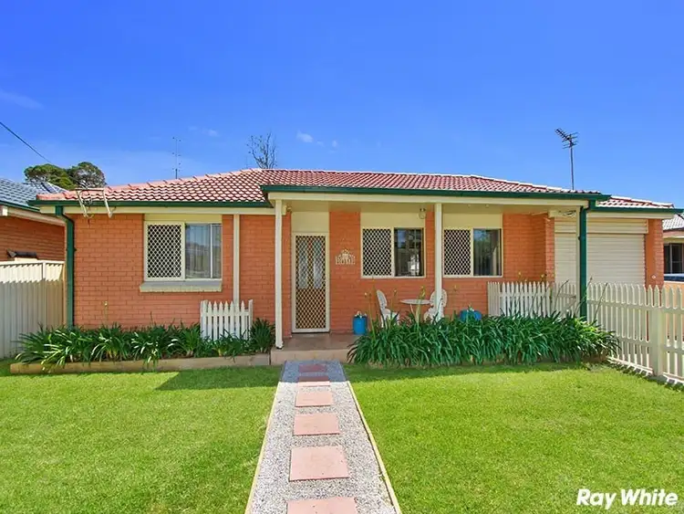 52 Maple Street, Albion Park Rail NSW 2527