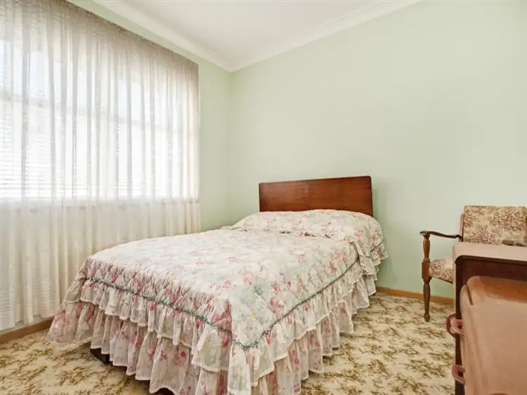 Sixth view of Homely house listing, 4 Middleton Drive, East Maitland NSW 2323