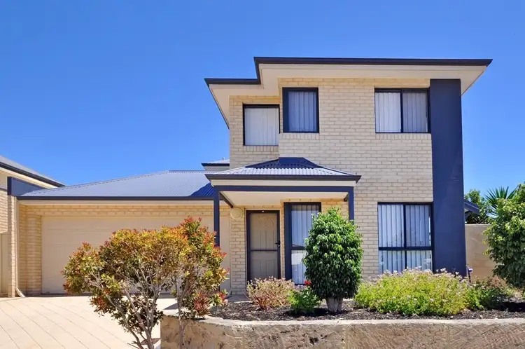 4 Barnfield Drive, Ellenbrook WA 6069