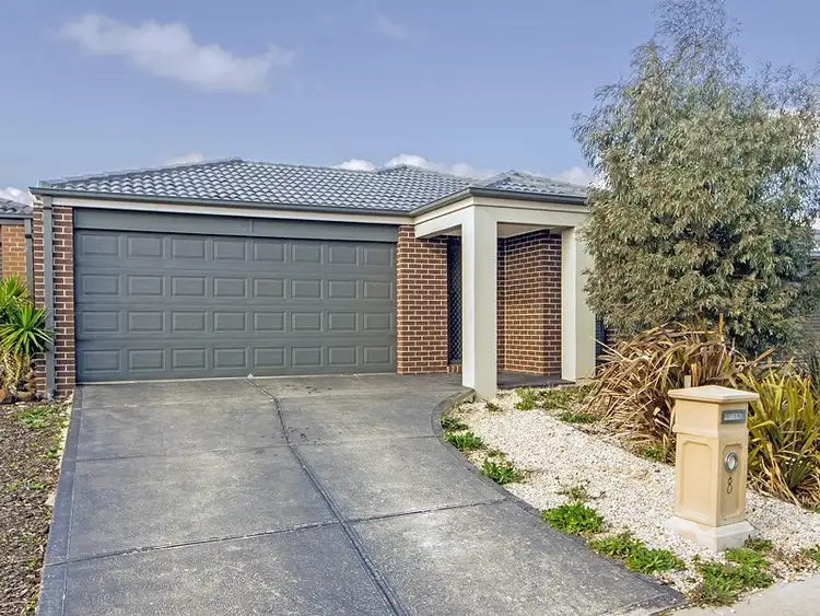 8 Shadbush Court, Truganina VIC 3029