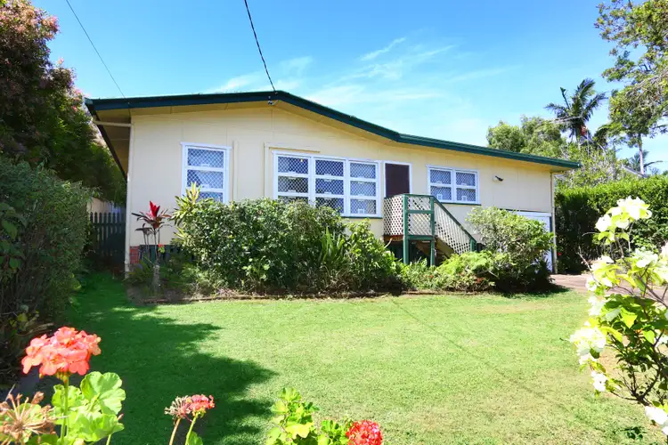 27 West King Street, Southport QLD 4215