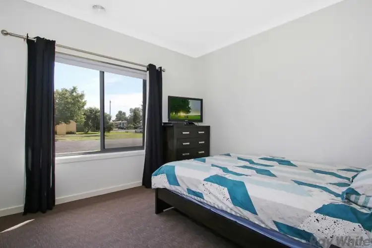 Seventh view of Homely house listing, 10 Amber Avenue, Benalla VIC 3672