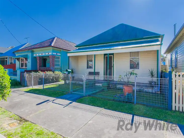 33 Forbes Street, Carrington NSW 2294