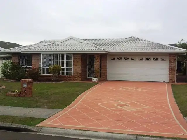 73 Avon Avenue, Banksia Beach QLD 4507