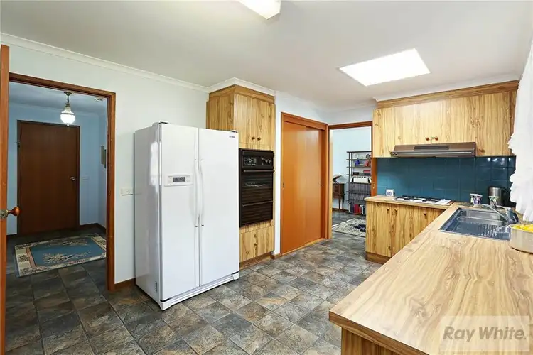 Fourth view of Homely house listing, 11 Brunel Close, Lara VIC 3212