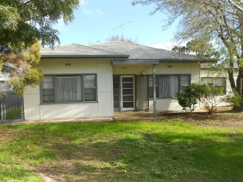 Main view of Homely house listing, 5 Davis Street, Bordertown SA 5268