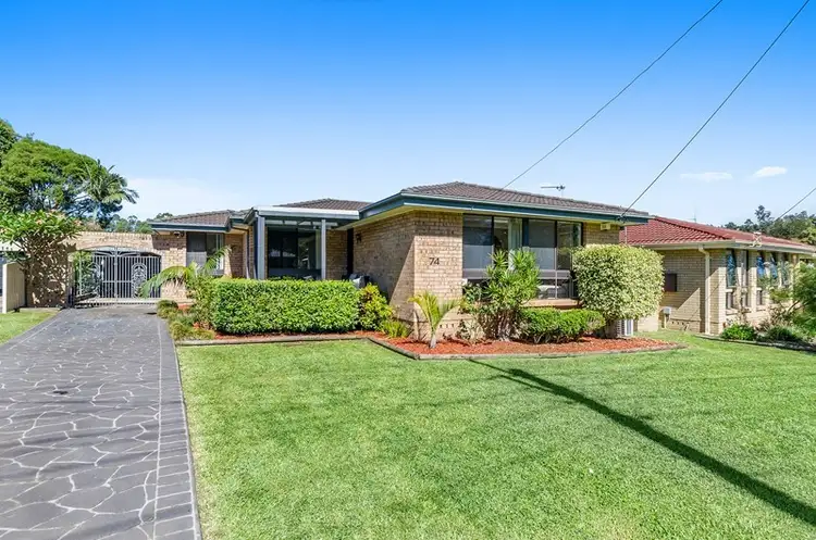 74 Compton Street, Dapto NSW 2530