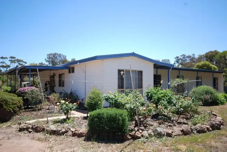 25 Bottlecreek Place, Narrogin WA 6312