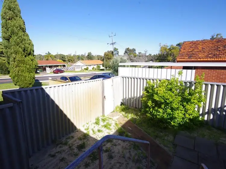 7 Templeton Crescent, Girrawheen WA 6064