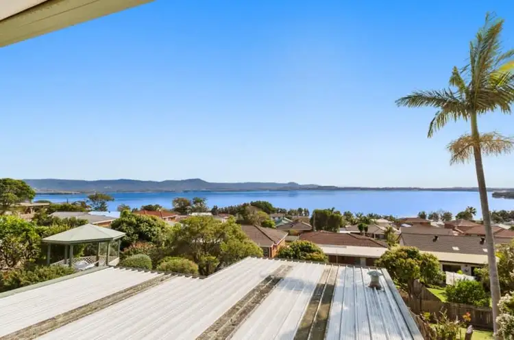 64 Porter Avenue, Mount Warrigal NSW 2528