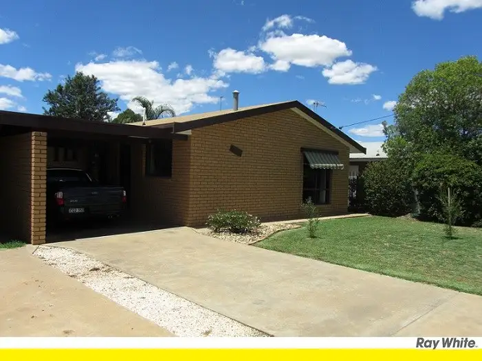 Second view of Homely townhouse listing, 263 Victoria Street, Deniliquin NSW 2710