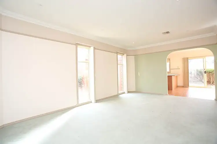 Sixth view of Homely townhouse listing, 2/169 Dalton Road, Lalor VIC 3075