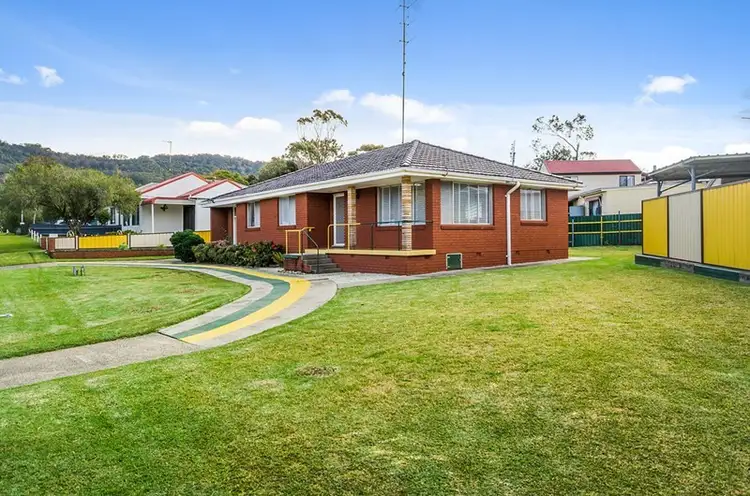4 Hale Street, Woonona NSW 2517