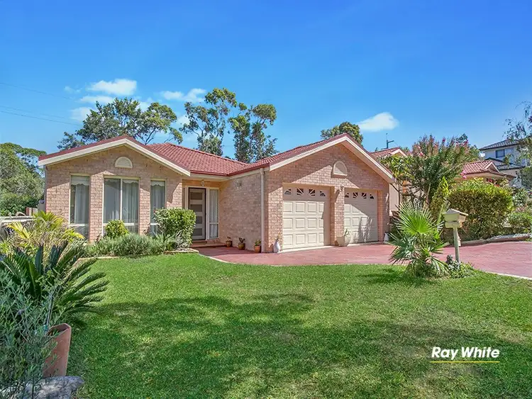 11 Parkwood Drive, Menai NSW 2234