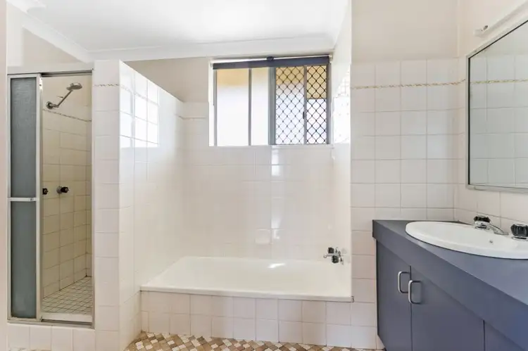 Sixth view of Homely unit listing, 11/152 River Terrace, Kangaroo Point QLD 4169