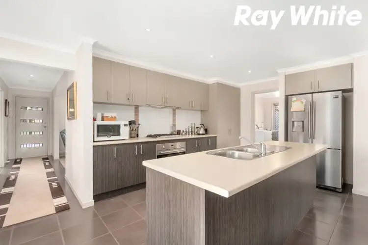 Third view of Homely house listing, 9 Rivendale Crescent, Drouin VIC 3818