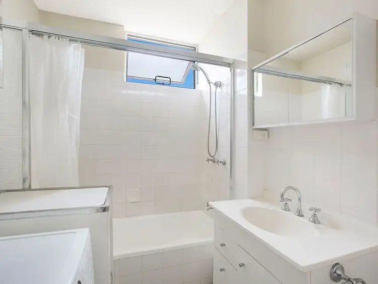 Sixth view of Homely unit listing, 3/38 Goldsbrough Road, Taringa QLD 4068