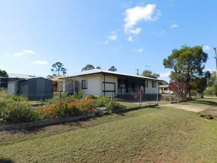 11 Gladys Street, Blackbutt QLD 4306