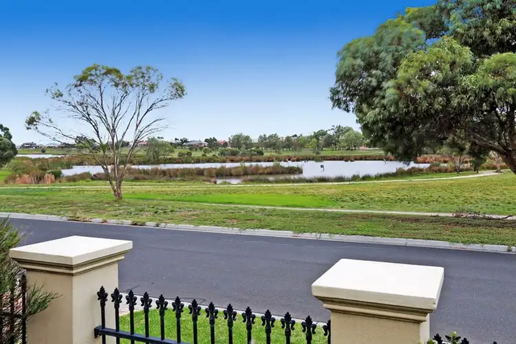 31 Lakeside Boulevard, Lara VIC 3212